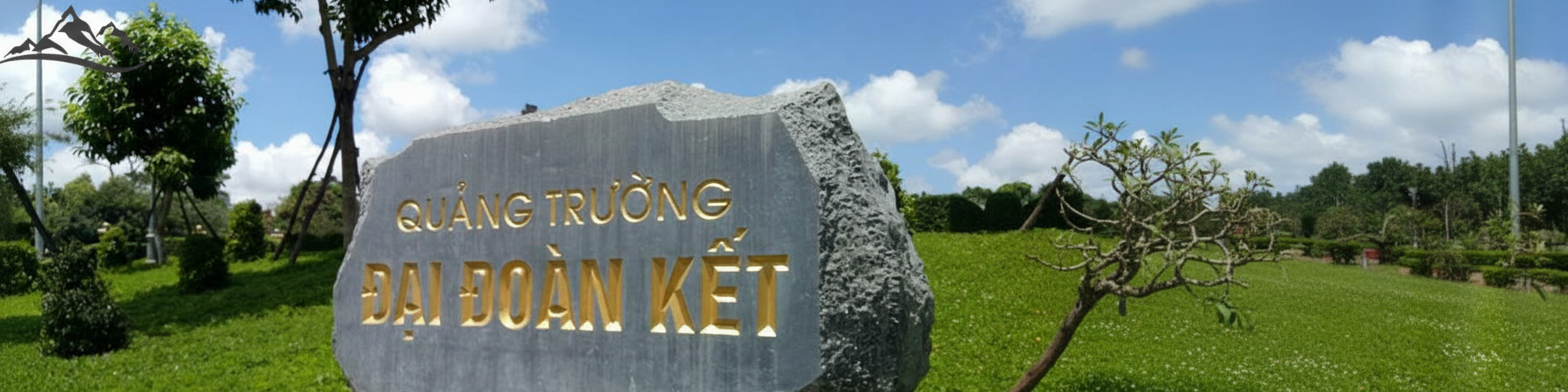 Tháp đá bazan Quảng trường Đại Đoàn Kết Gia Lai