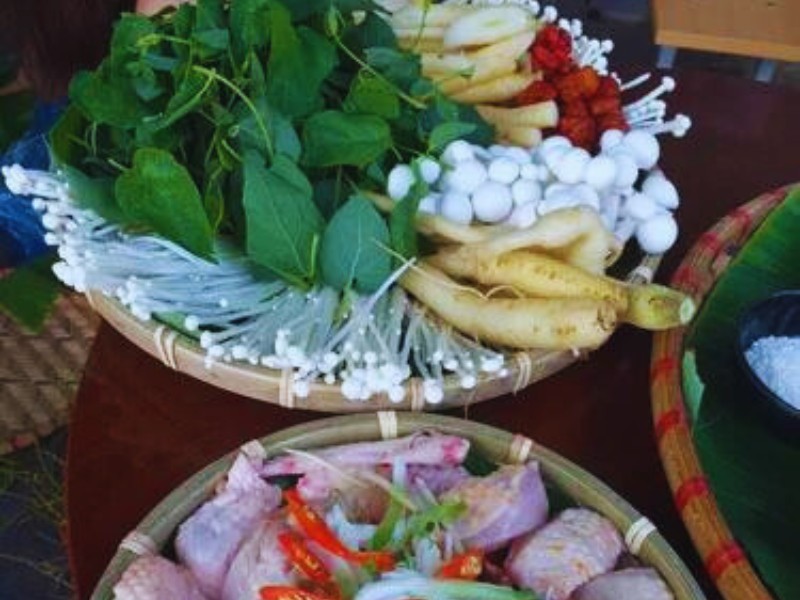 Lẩu gà đặc sản Tây Nguyên